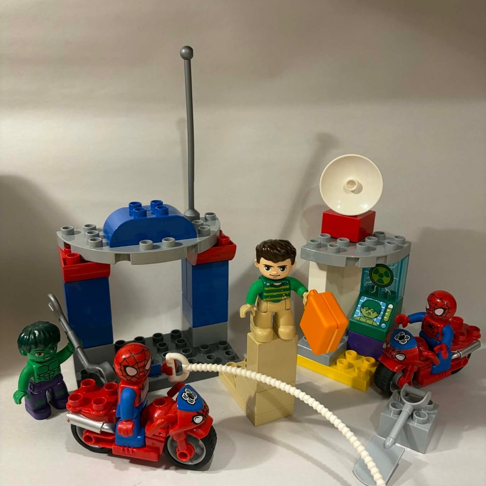 LEGO Duplo Marvel Super Hero Adventures 10876 Spider-Man & Hulk Adventures